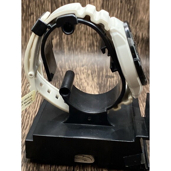 CASIO Men's Watch Black And White  MRW-200HC-7B Hydro Mod - Picture 3 of 7